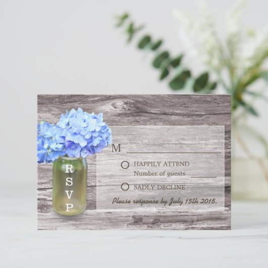 Rustic Blue Hydrangea Mason Jar Wedding RSVP (Stehend Vorderseite)