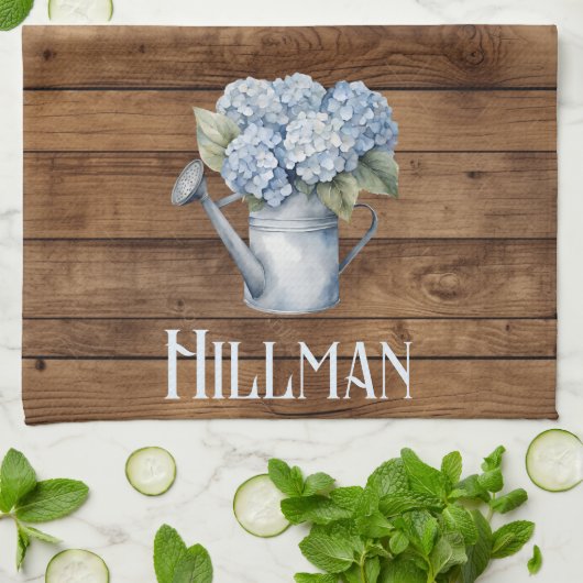 Rustic Blue Hydrangea Watering kann Personalisiert Geschirrtuch (Gefaltet)