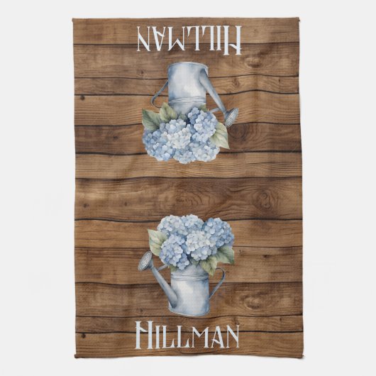 Rustic Blue Hydrangea Watering kann Personalisiert Geschirrtuch (Vertikal)
