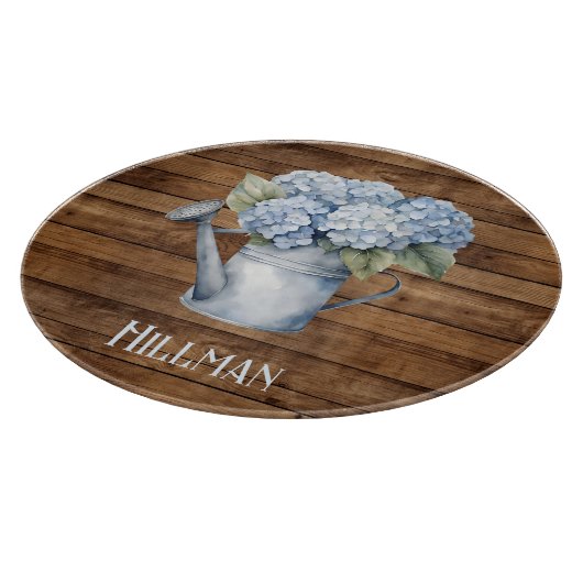 Rustic Blue Hydrangea Watering kann Personalisiert Schneidebrett (Ecke)