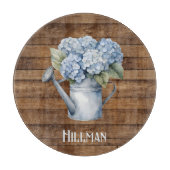 Rustic Blue Hydrangea Watering kann Personalisiert Schneidebrett (Vorderseite)