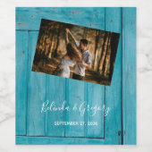 Rustic Blue Wood Foto Wedding Weinetikett (Einzelnes Label)