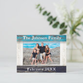 Rustic Blue Wood Frame Family Name Photo Postkarte (Stehend Vorderseite)