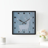 Rustic Blue Wood Rentier Country Weihnachten Quadratische Wanduhr (Zuhause)