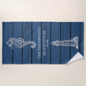 Rustic Blue Wood Seepferd Lighthouse Beach House Strandtuch (Vorderseite)