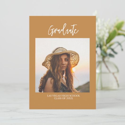 Rustic Boho Abschluss Foto Party Einladung (Stehend Vorderseite)