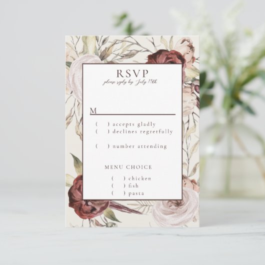 Rustic Boho Marsala Cream Floral RSVP Karte (Stehend Vorderseite)
