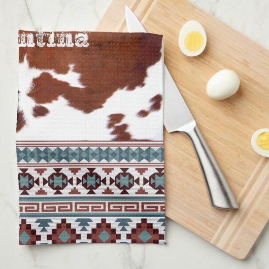 Rustic Boho Western Cowhide Name Geschirrtuch (Viertel Falte)