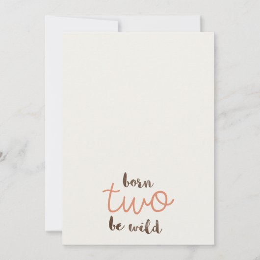 Rustic Brown Woodland Born Two Be Wild Birthday Einladung (Rückseite)