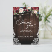 Rustic Burgundy Floral Mason Jar Wedding Vielen Da Dankeskarte (Stehend Vorderseite)