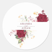 Rustic Burgundy Red Rose Floral Wedding Runder Aufkleber (Vorderseite)