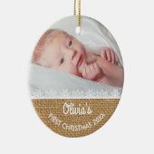 Rustic Burlap Baby's Erstes Weihnachten Keramikornament (Rechts)