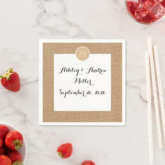 Rustic Burlap Background Monogram Serviette (Beispiel)