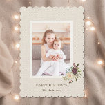 Rustic Burlap Blumenfotokarte Feiertagskarte<br><div class="desc">Rustikale Urlaubskarte mit Blumenstrauß im Winter und Imitate mit Leinwand-Einfassung im Hintergrund.</div>