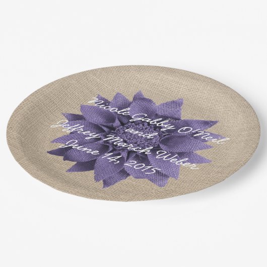 Rustic Burlap Lavender Blume Wedding Pappteller (Schrägansicht)