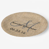 Rustic Burlap Wedding Monogram Name Date Pappteller (Schrägansicht)