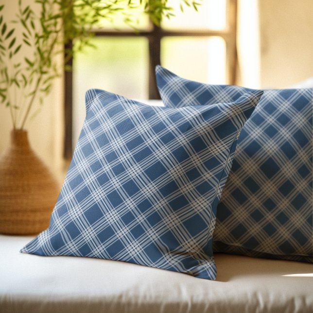 Rustic Checkered Pattern Plaid Fabric Color Blue Kissen (Von Creator hochgeladen)