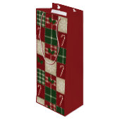 Rustic Christmas Quilt Plaid Geschenktüte Für Weinflaschen (Rückseite Schrägansicht)
