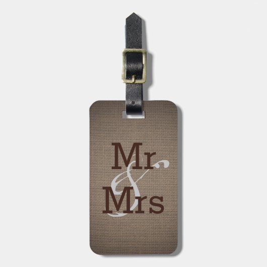 Rustic Country Burlap Monogram Wedding Mr. und Mrs Gepäckanhänger (Vorderseite vertikal)