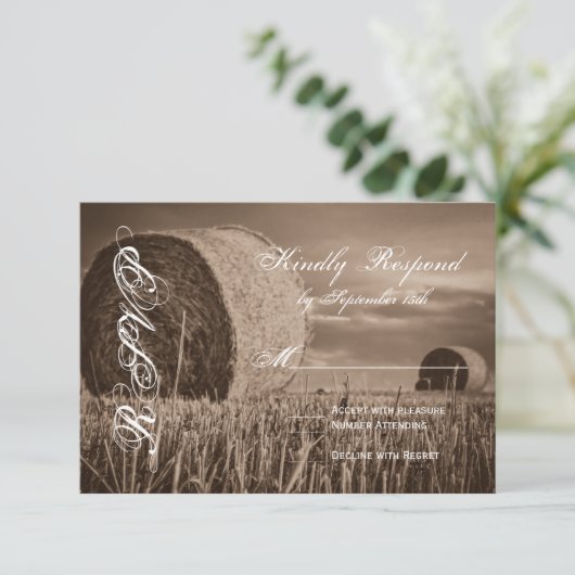 Rustic Country Hay Bale Rural Wedding RSVP Cards (Stehend Vorderseite)