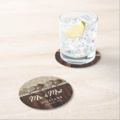 Rustic Country Wood Mr. und Mrs. Wedding Runder Pappuntersetzer (Vor Ort)