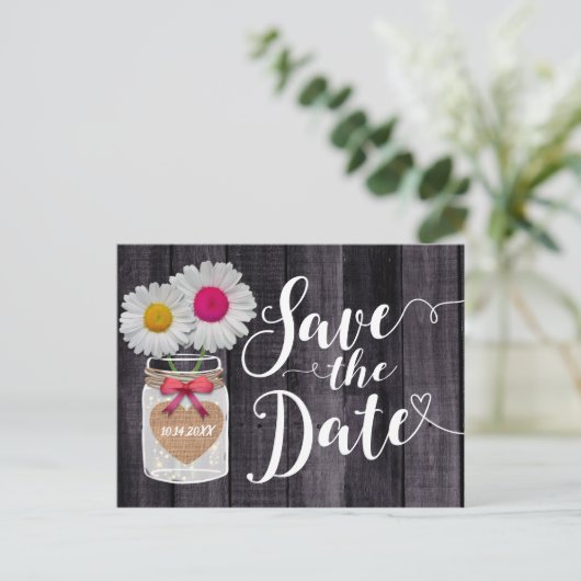 Rustic Daisy Blume Mason Jar Save the Date Ankündigungspostkarte (Stehend Vorderseite)