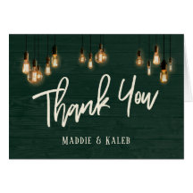 Rustic Dunkelgrünes Holz mit Edison Lights Vielen 