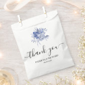 rustic dusty blue roses and other flowers geschenktütchen (Ausgeschnitten)