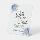 rustic dusty blue roses and other flowers sockelschild (Vorderseite)