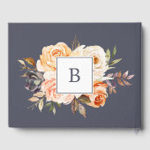 Rustic Earth Florals Lila Monogramm Back Wedding Gästebuch (Rückseite)