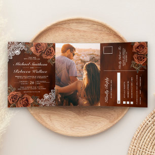 Rustic Earthy Orange Dusty Terracotta Rose Wedding Dreifach Gefaltete Einladung