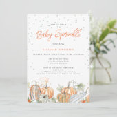 Rustic Fall Baby Dusche Sprinkle Pumpkin Einladung (Stehend Vorderseite)