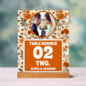 Rustic Fall Blume Foto Hochzeit Tischnummer Acrylschild (Neutral)