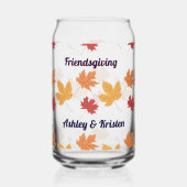 Rustic Fall Friendsgiving Benutzerdefinierte Namen Dosenglas (Vorderseite)