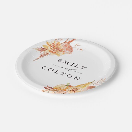 Rustic Fall Gold Floral Pumpkin Hochzeit Pappteller (Schrägansicht)