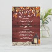 Rustic Fall Lantern Roter Barn Probe Abendessen Einladung (Stehend Vorderseite)