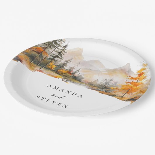 Rustic Fall Mountain Pine Forest Wedding Pappteller (Schrägansicht)