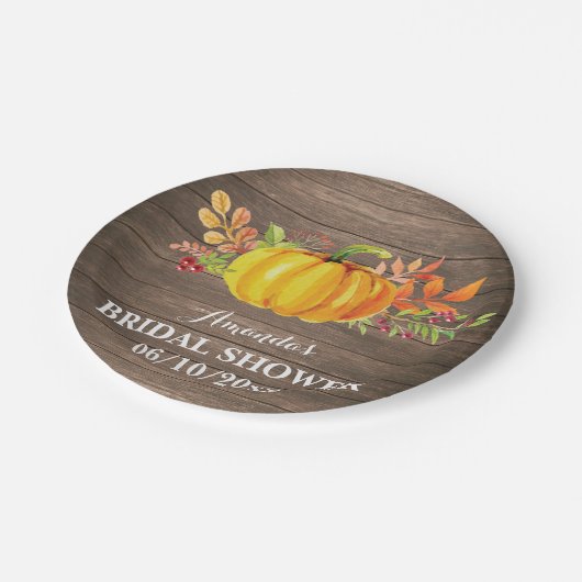 Rustic Fall Pumpkin Brautparty Papierplatte Pappteller (Schrägansicht)