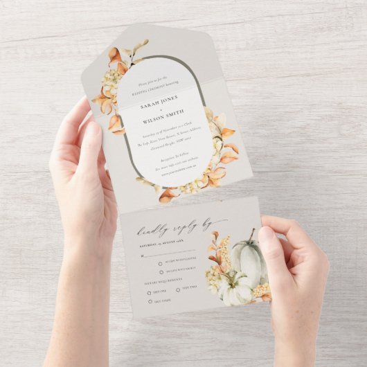 Rustic Fall Pumpkin Leafy Blumenstrauß All In One Einladung (Abreißen)