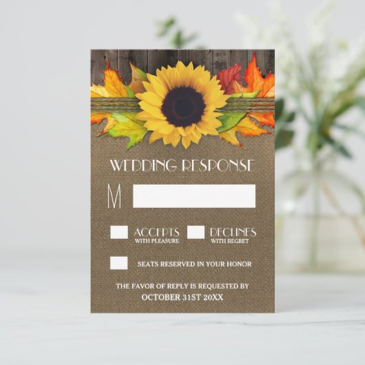 Rustic Fall Sunflower + Burlap Wedding RSVP Karten (Stehend Vorderseite)