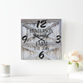 Rustic Farmhouse Country Wooden Distressed Custom Quadratische Wanduhr (Zuhause)