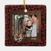 Rustic Farmhouse Leather & Plaid Christmas Family Keramikornament (Vorderseite)