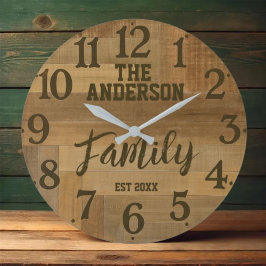 Rustic farmhouse personalized family name wood  große wanduhr