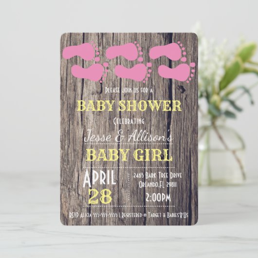 Rustic Foot Prints Baby Girl Babydusche lädt ein Einladung (Stehend Vorderseite)