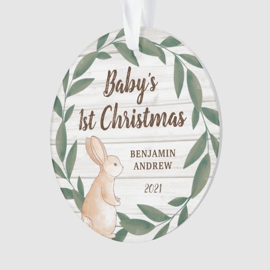 Rustic Greenery Bunny Baby's First Christmas Foto Ornament (Vorderseite)