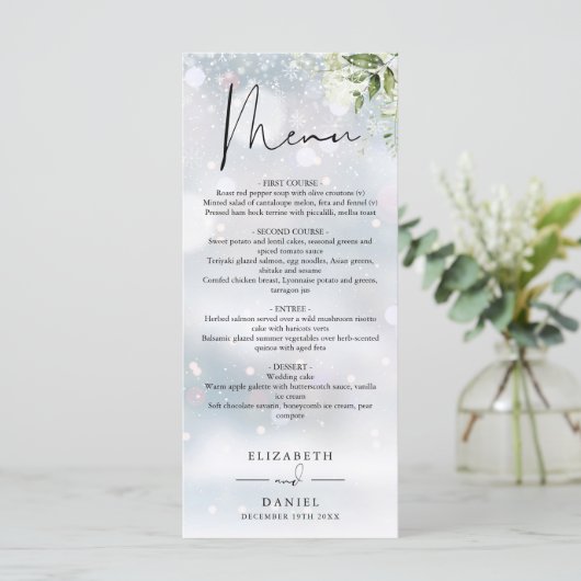 Rustic Greenery Monogram Winter Wedding Dinner Menükarte (Stehend Vorderseite)