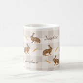 Rustic Hare And Carrots With Name Beige Gingham Kaffeetasse (Mittel)