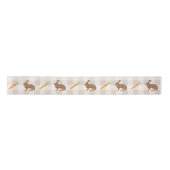 Rustic Hares And Carrots Beige Gingham Spring Satinband (Vorderseite)
