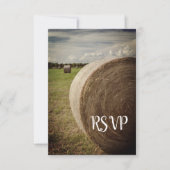 Rustic Hay Bales Ranch Wedding RSVP Karte (Vorderseite)