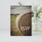 Rustic Hay Bales Ranch Wedding RSVP Karte (Stehend Vorderseite)